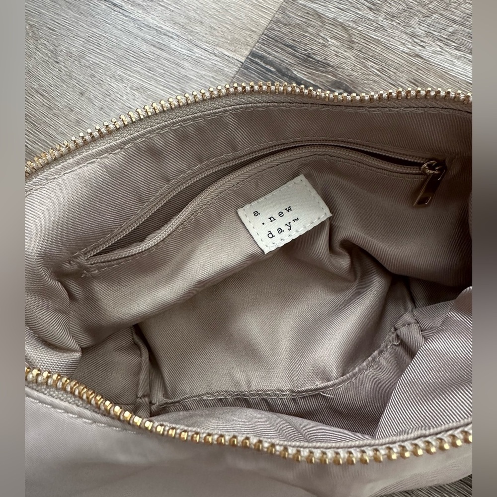 A New Day Taupe Handbag - Picture 4 of 5